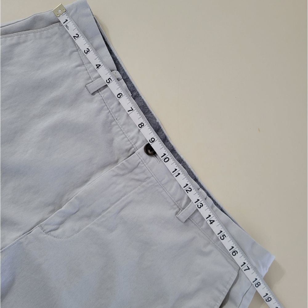 Amazon Essentials Men's Flat Front Shorts - Picture 8 of 13